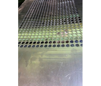 Tấm inox 304 đục lỗ