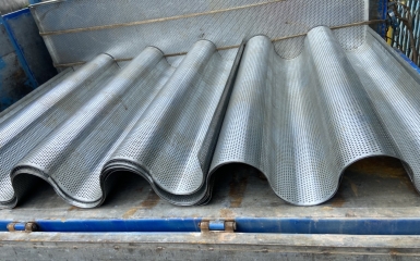 Giá tấm thép đục lỗ được tính như thế nào?