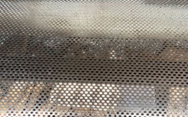 Note ngay địa chỉ cung cấp tôn đục lỗ nổi tiếng nhất hiện nay