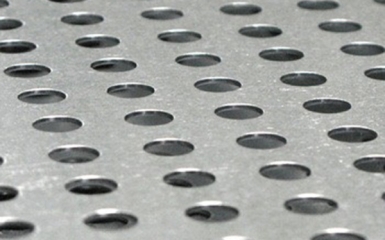 Đột dập inox thủ công và bằng máy: Nên chọn phương pháp nào?