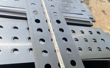 Bán tôn đục lỗ tròn gia công đẹp mắt với giá hấp dẫn