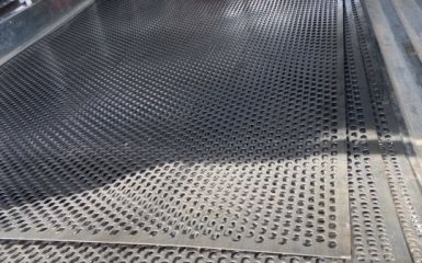Một số cách vệ sinh lưới sắt đục lỗ chống gỉ sét