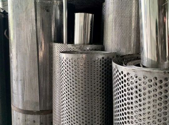 lưới inox 304 đục lỗ