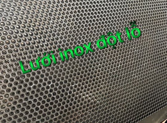 lưới tôn đục lỗ
