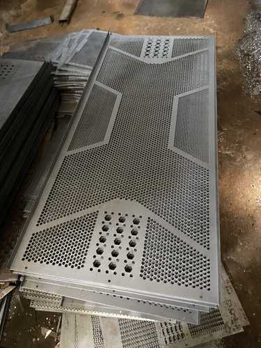 giá tôn đục lỗ tại tphcm