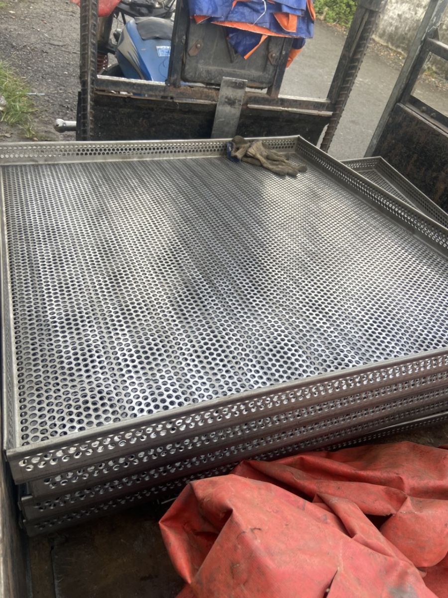 cung cấp lưới thép đục lỗ giá tốt
