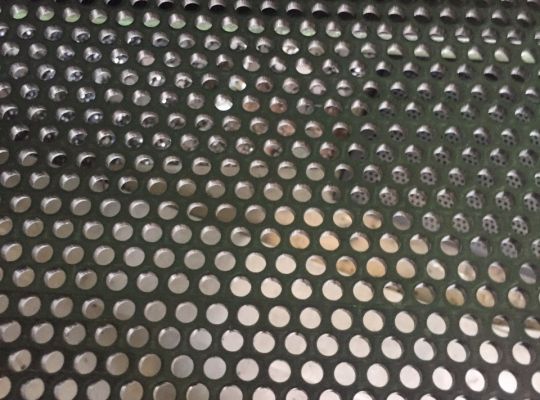 lưới sàn lỗ tròn chất lượng