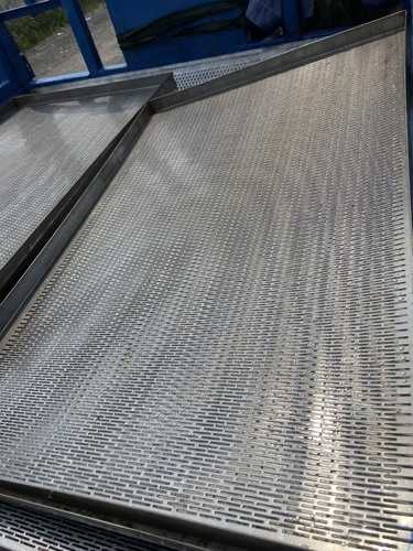 sản xuất tấm thép đột lỗ giá rẻ