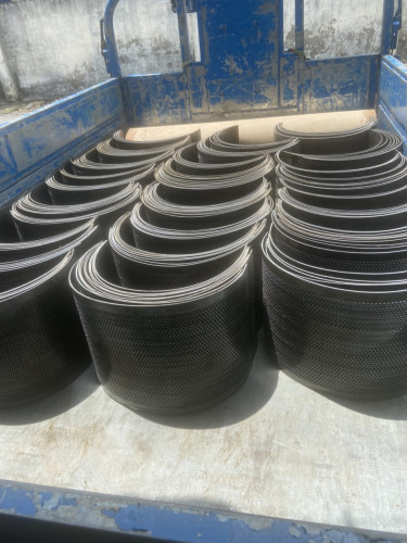 sản xuất tôn đục lỗ theo yêu cầu